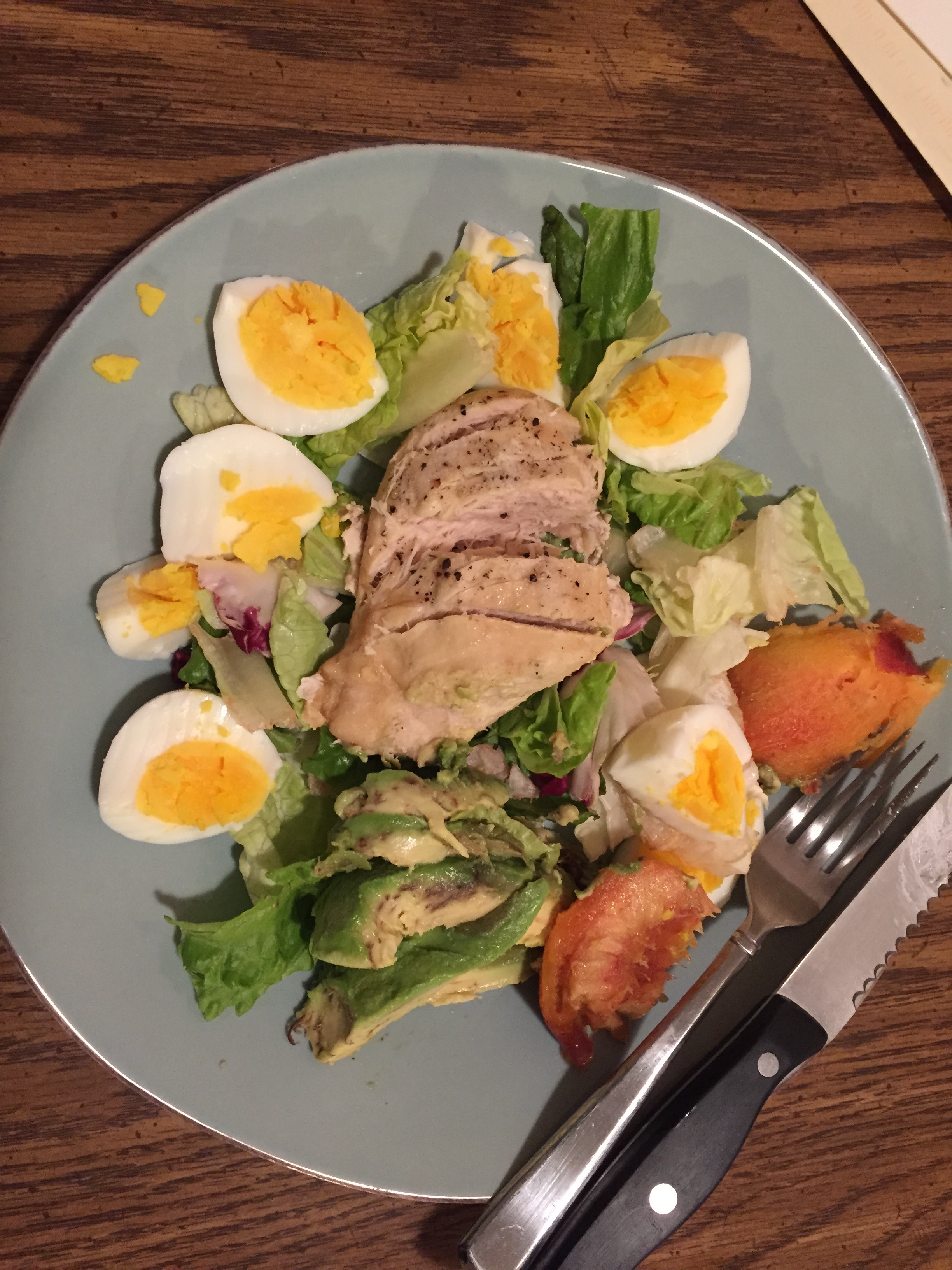 Chicken, egg, tomato, avocado, greens